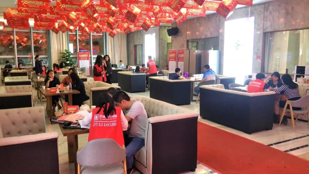 這家公司居然這么火爆，是什么吸引了他們?